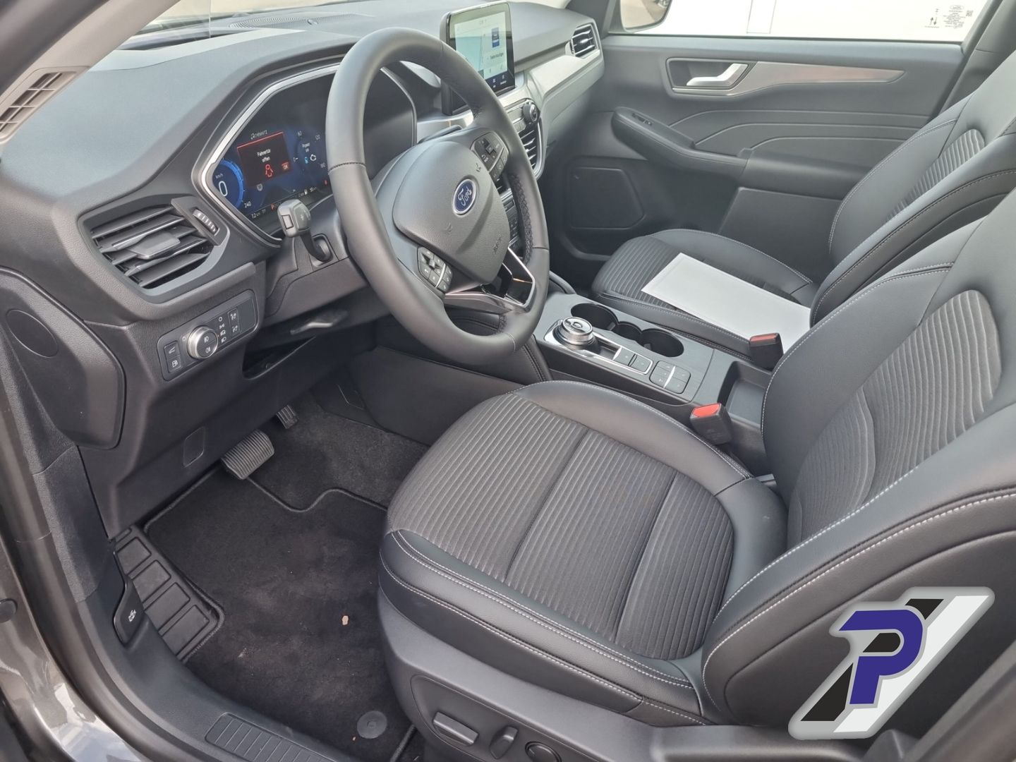 Ford Kuga Plug-In Hybrid Titanium X - Samsaru's Car Outlet