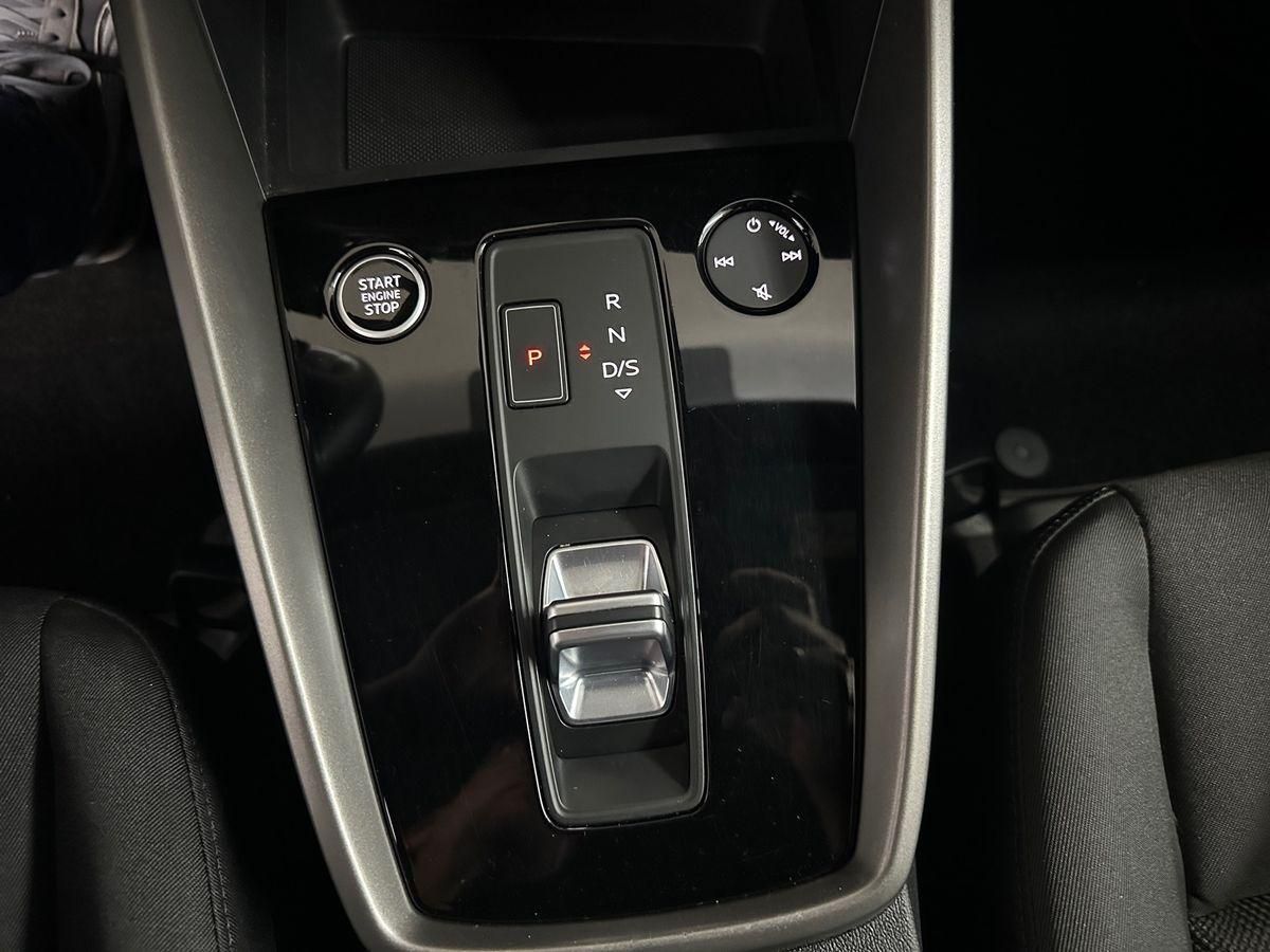 Audi A3 30 TFSI basis 1.0 TFSI Android Auto Metallic