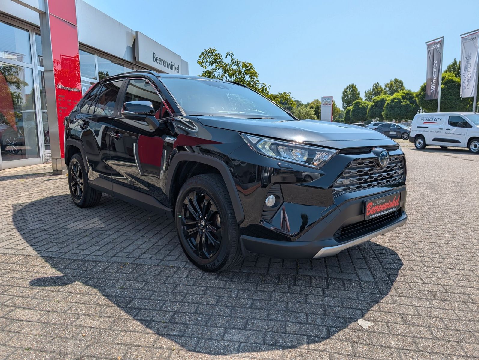Toyota RAV 4 2.5 Hybrid - Samsaru's Car Outlet