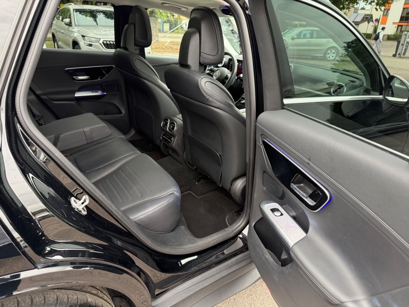 Mercedes-Benz GLC 220 d 4Matic*AMG-Line+Pano+AHK++Head-up*