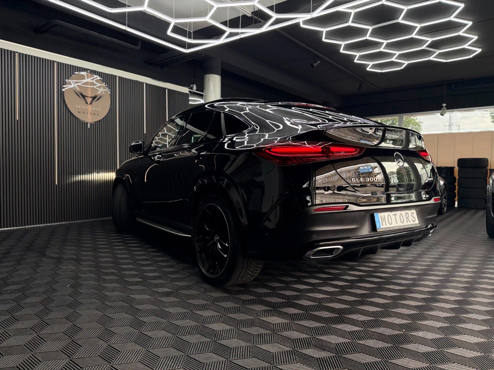 Mercedes-Benz GLE 300 d COUPE 4M AMG PANO BURM NIGHT 360° 22"