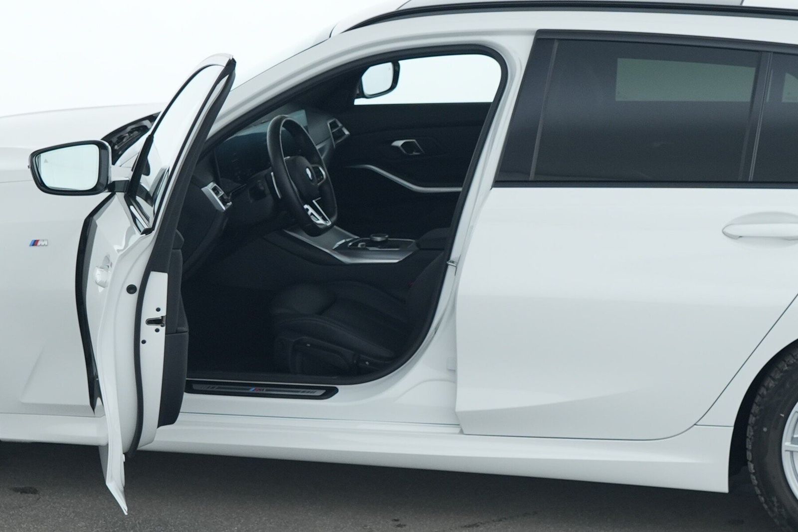 BMW 320d xDrive M Sport ad.LED|HUD|Pano|PAs+360°|AHK