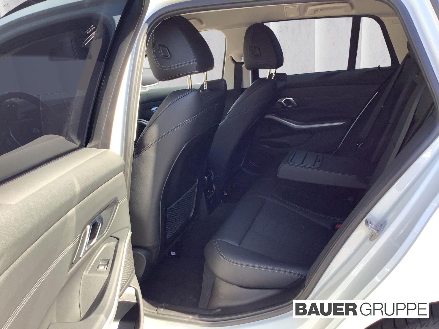 BMW 320 d - Samsaru's Car Outlet