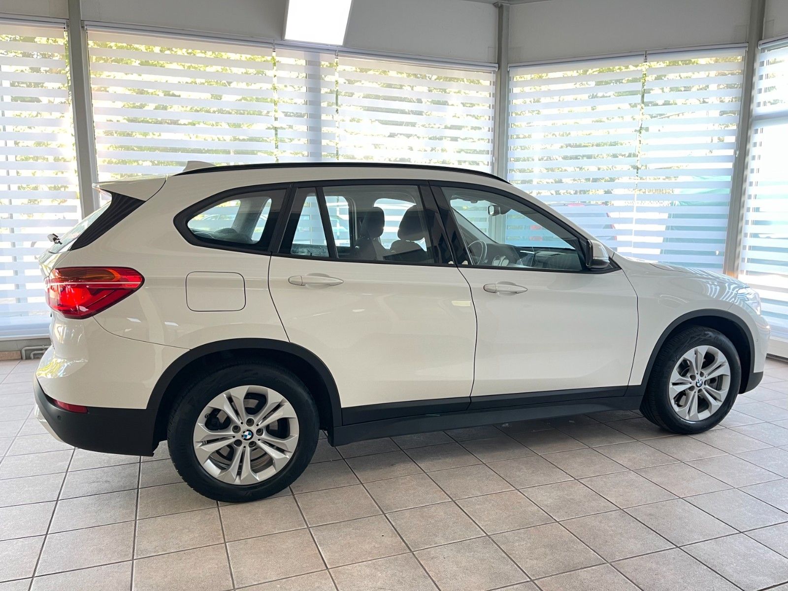 BMW X1 xDrive 25e Aut. - Samsaru's Car Outlet