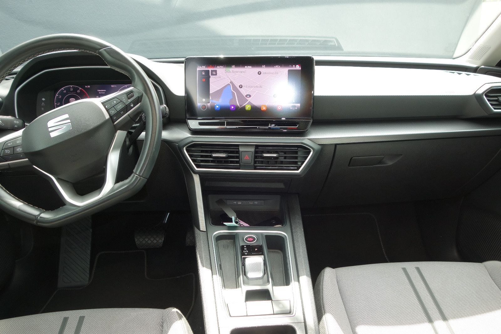 Seat Leon Style 1,0 TSI 81 kw DSG - Samsaru's Car Outlet