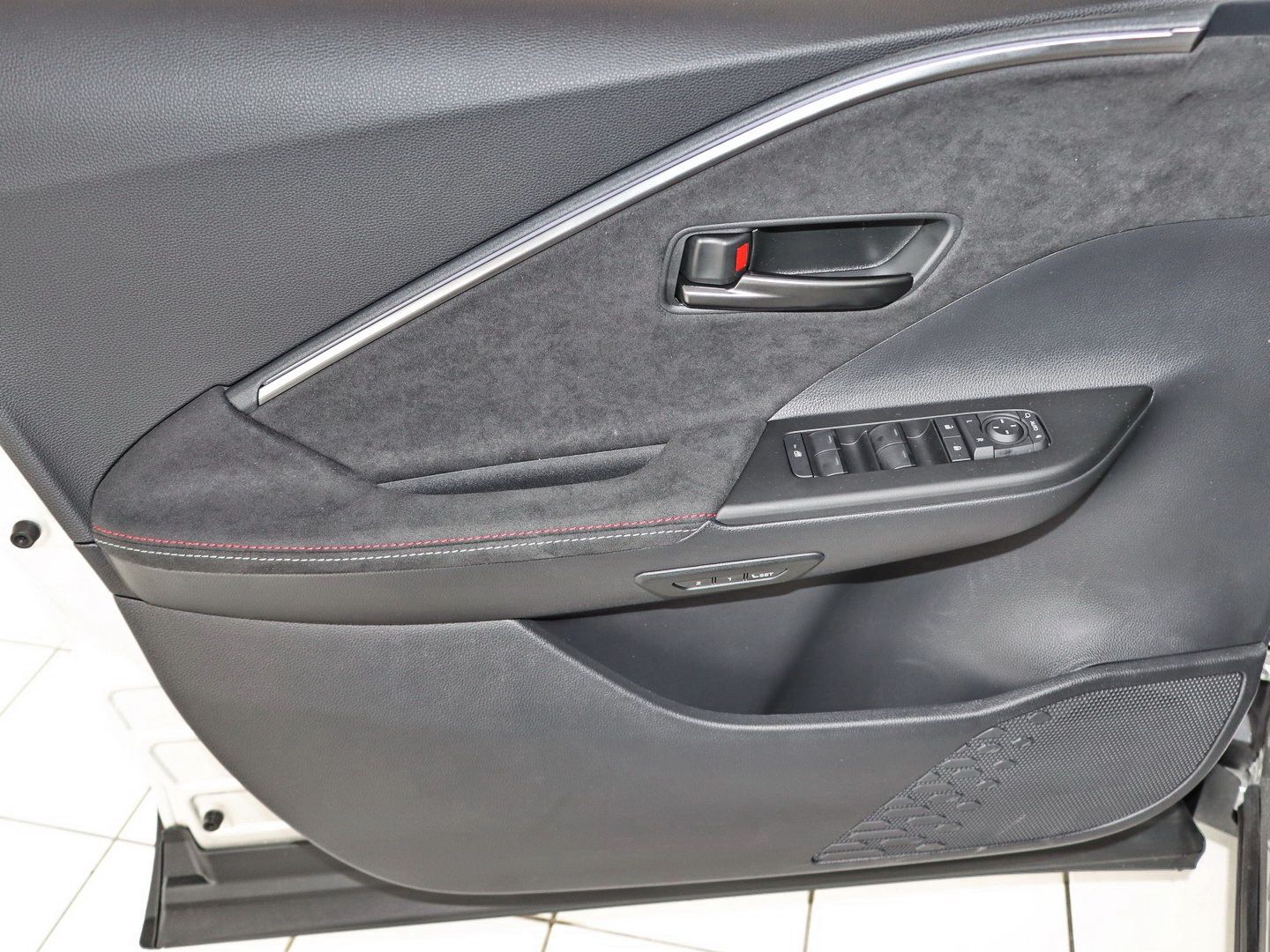 Toyota C-HR GR SPORT - Samsaru's Car Outlet