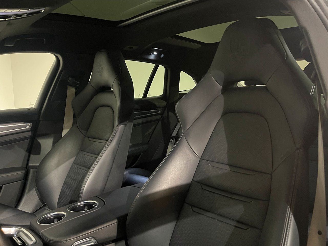 Porsche Panamera Sport Turismo 4 E-Hybrid Platinum Edit