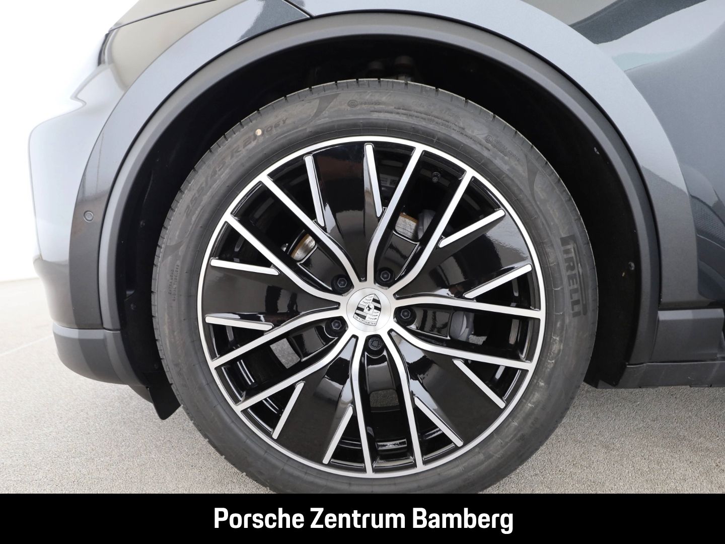 Porsche Macan 4/ Luft/ AHK/ Matrix/ 21 Zoll/ Lederpaket