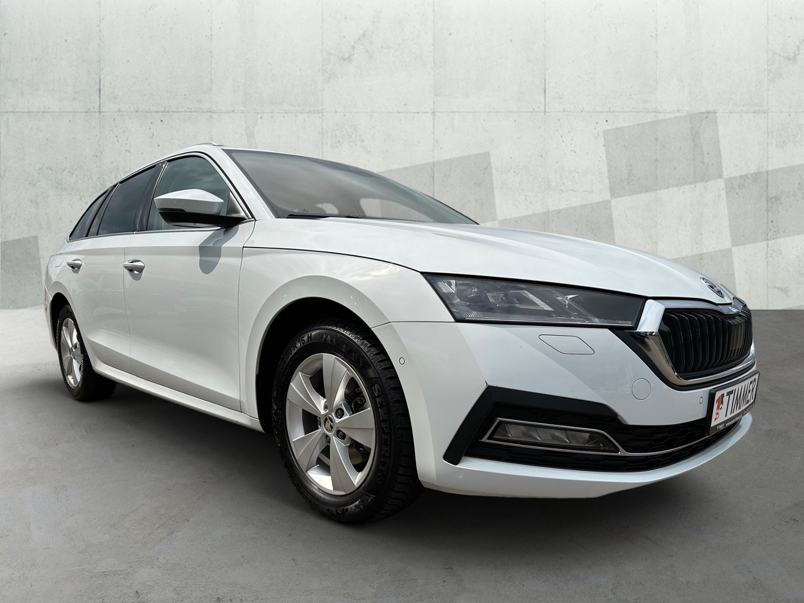 Skoda Octavia Combi 2.0 TDI DSG STYLE - Samsaru's Car Outlet