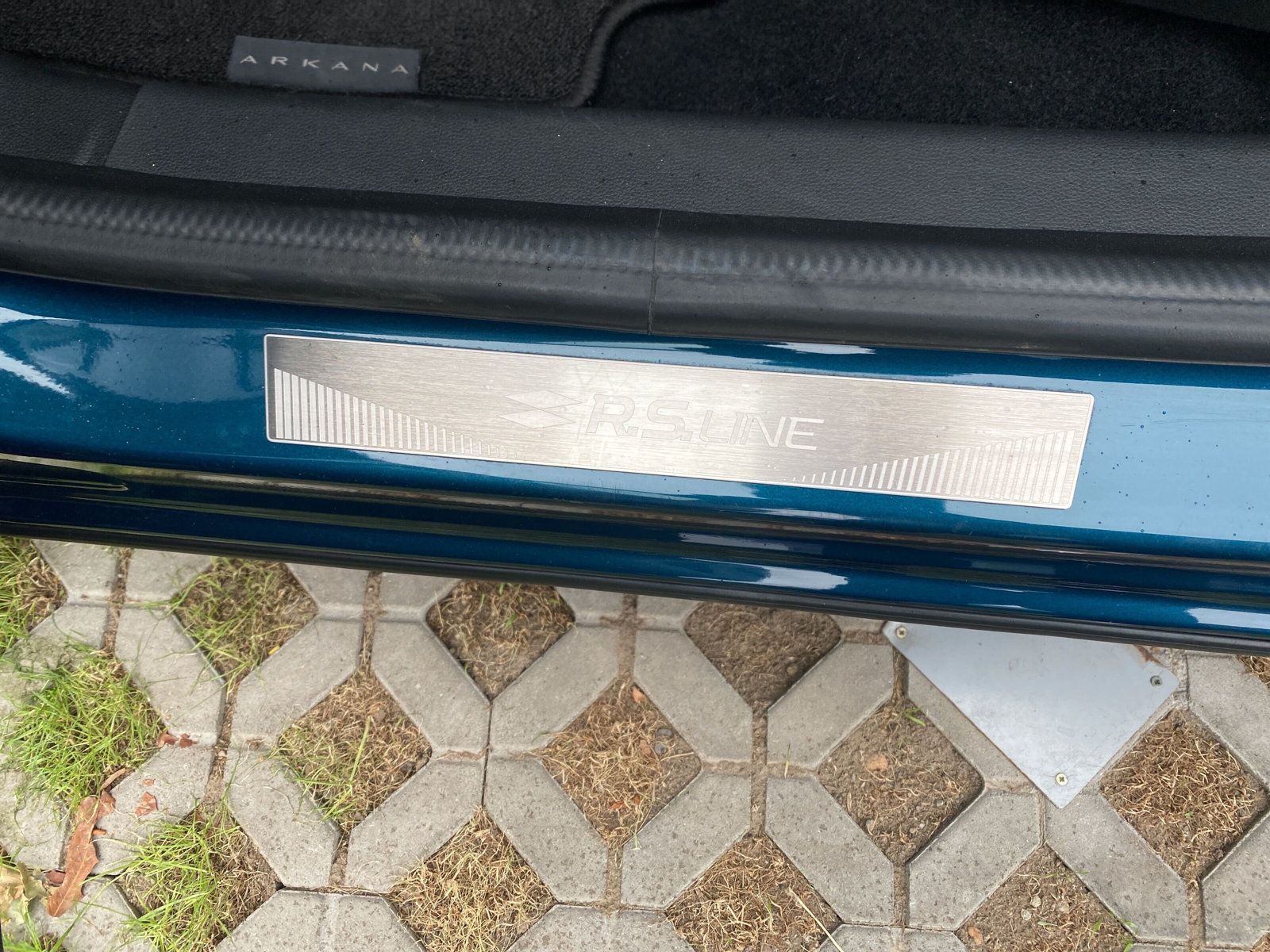 Renault Arkana R.S. LINE E-TECH 145 - Samsaru's Car Outlet