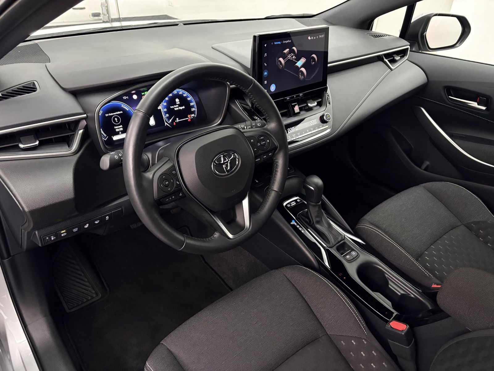 Toyota Corolla 1.8 Hybrid R-Kam#ACC#LED#Sitz-/Lenkradhz