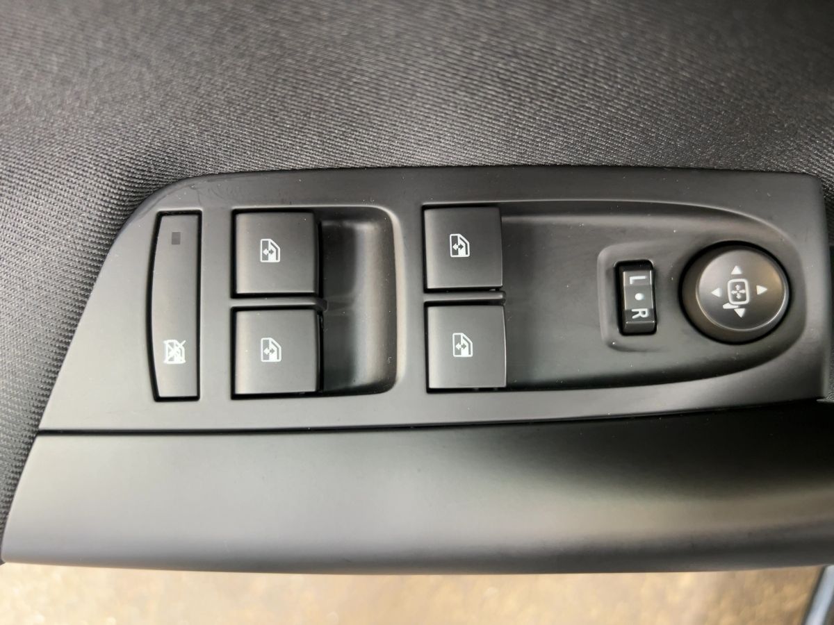 Opel Astra KOMBI EDITION - Samsaru's Car Outlet
