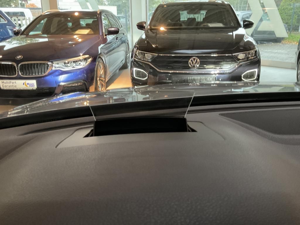 Volkswagen Passat Variant 1.5 TSI DSG Elegance - Samsaru's Car Outlet