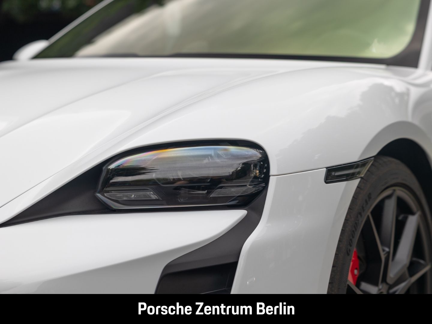 Porsche Taycan GTS Sport Turismo BOSE Luftfederung LED