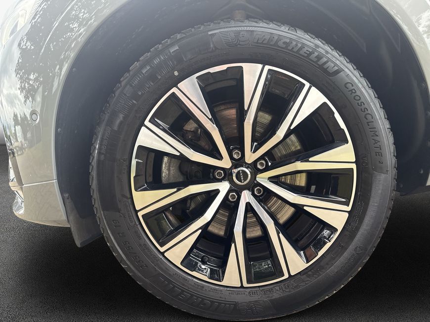 Volvo XC60 B4 D AWD Plus Dark Licht Drive Ass 360°View