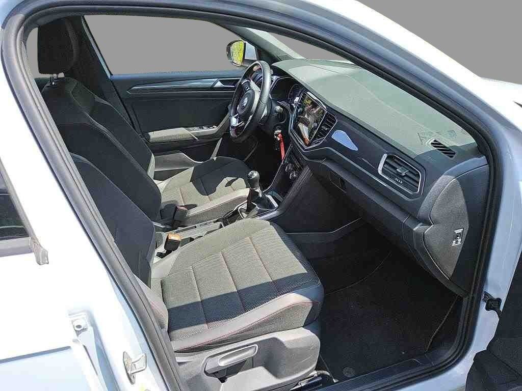 Volkswagen T-Roc 1.5 TSI Sport - Samsaru's Car Outlet