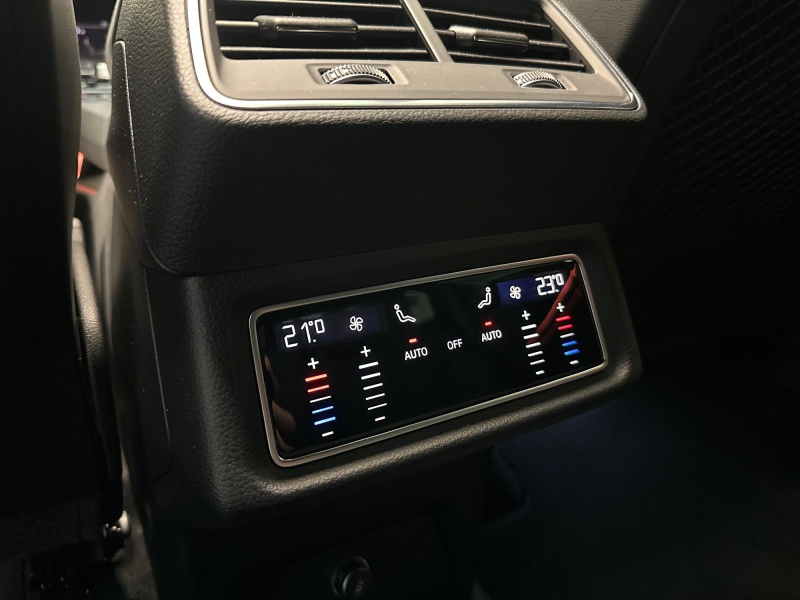 Audi e-tron 55 quattro S line Sline AHK AIR PAN MTX B