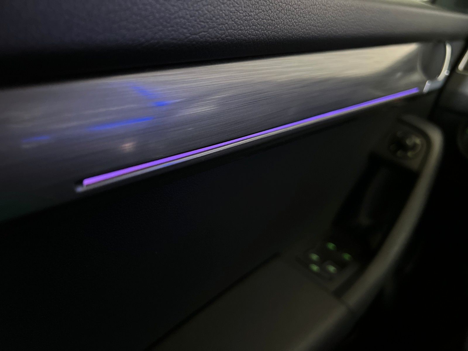 Skoda Octavia Combi Premium Edition - Samsaru's Car Outlet