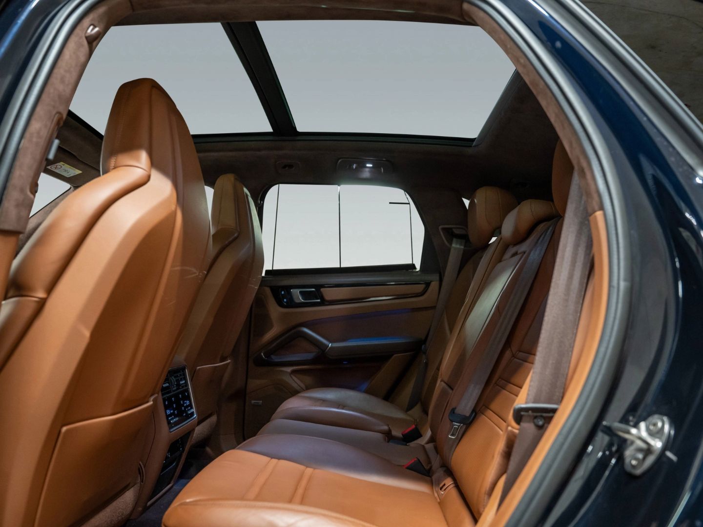 Porsche Cayenne E-Hybrid PDCC BOSE Surround View 18-Wege