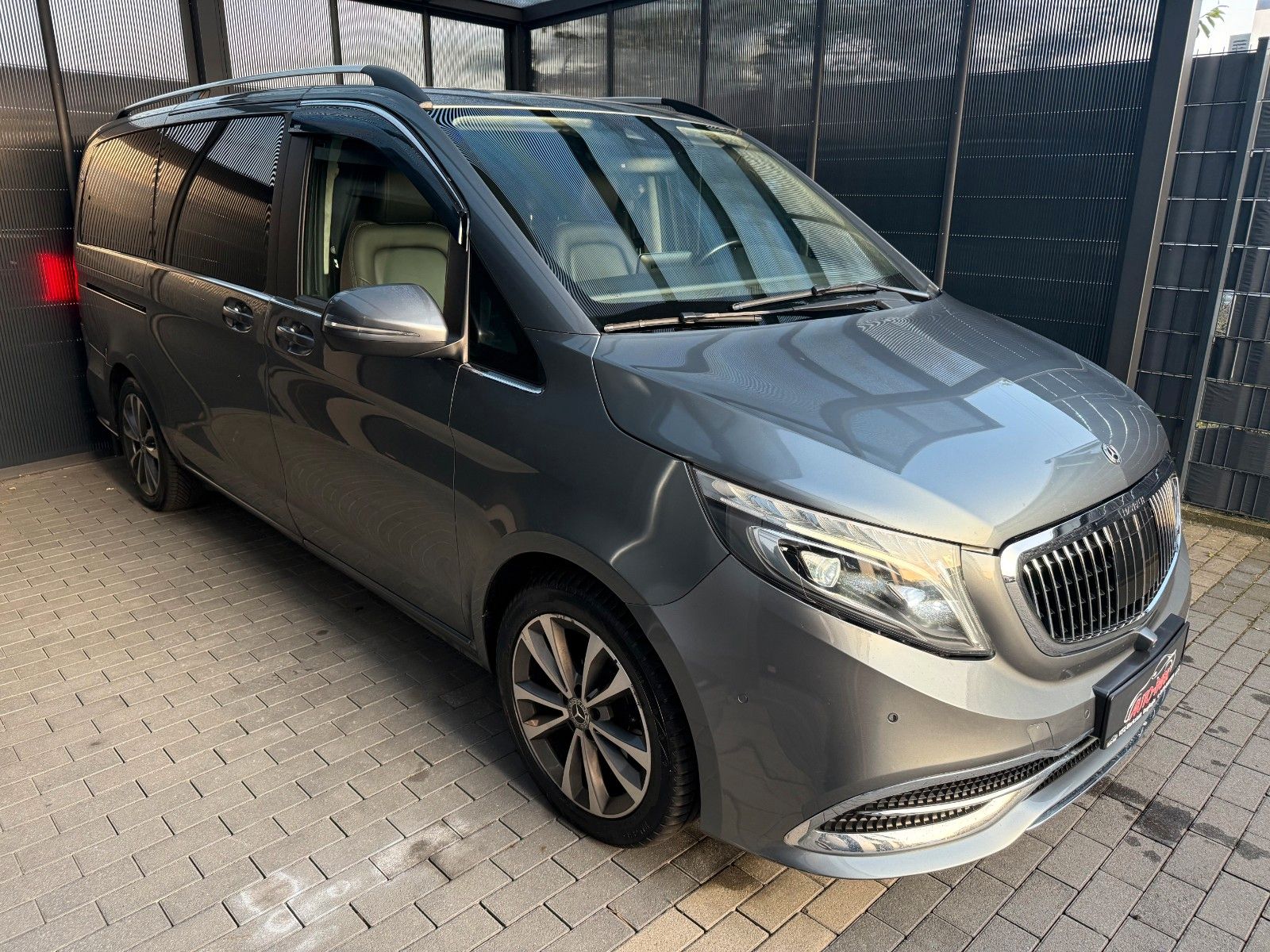 Mercedes-Benz V 300d V-Klasse EDITION lang MAYBACH - Samsaru's Car Outlet