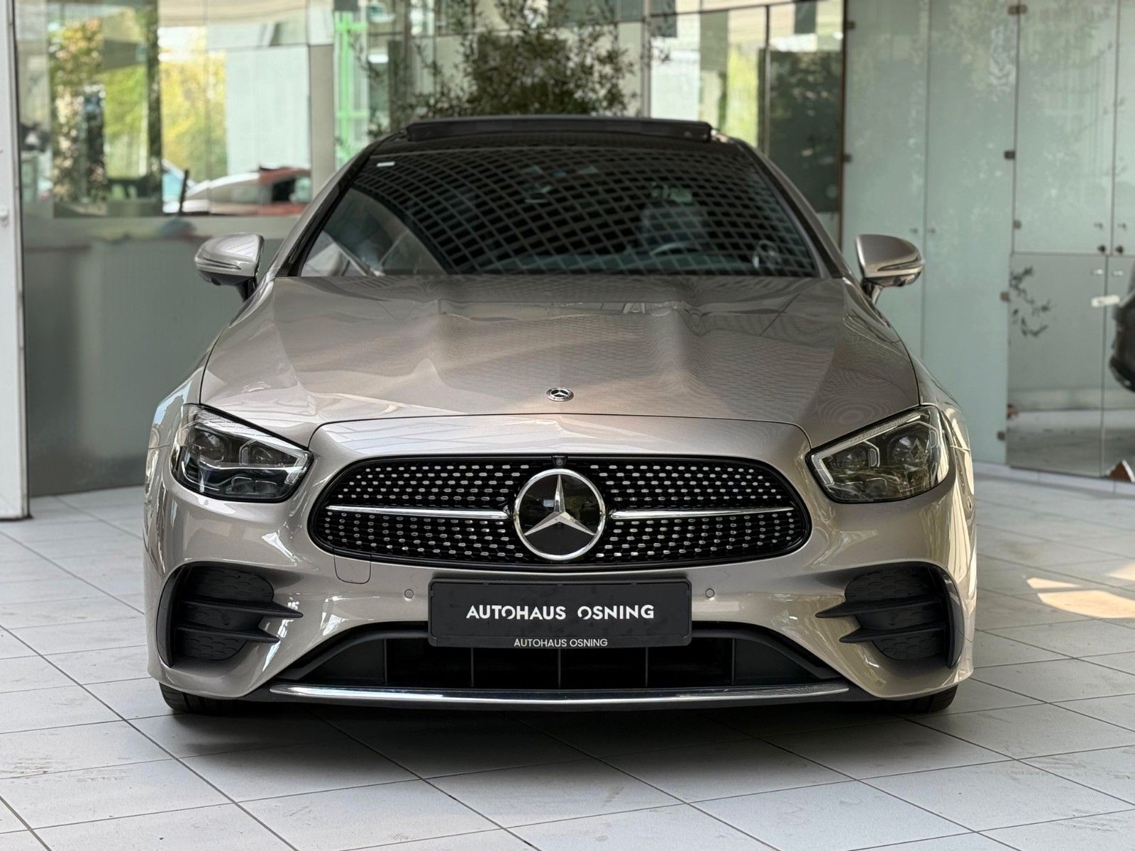 Mercedes-Benz E 300 Coupe AMG - Samsaru's Car Outlet
