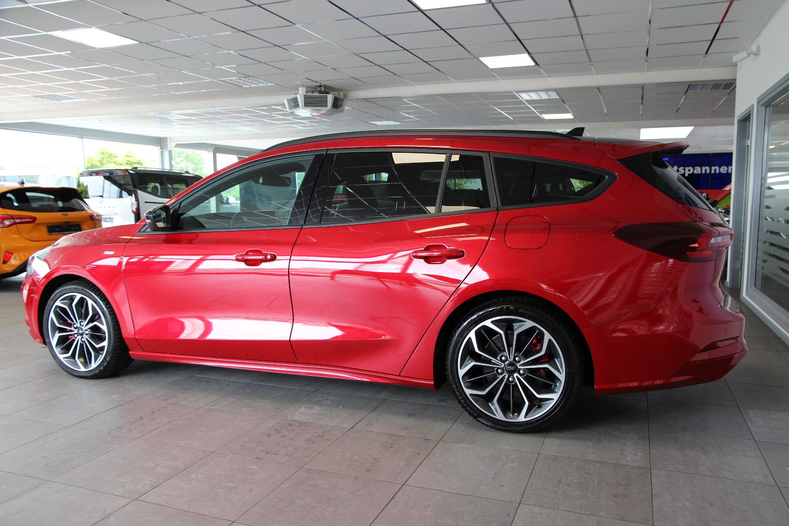 Ford Focus Turnier ST-Line X 18"ALU/KONTRAST/LED/ACC