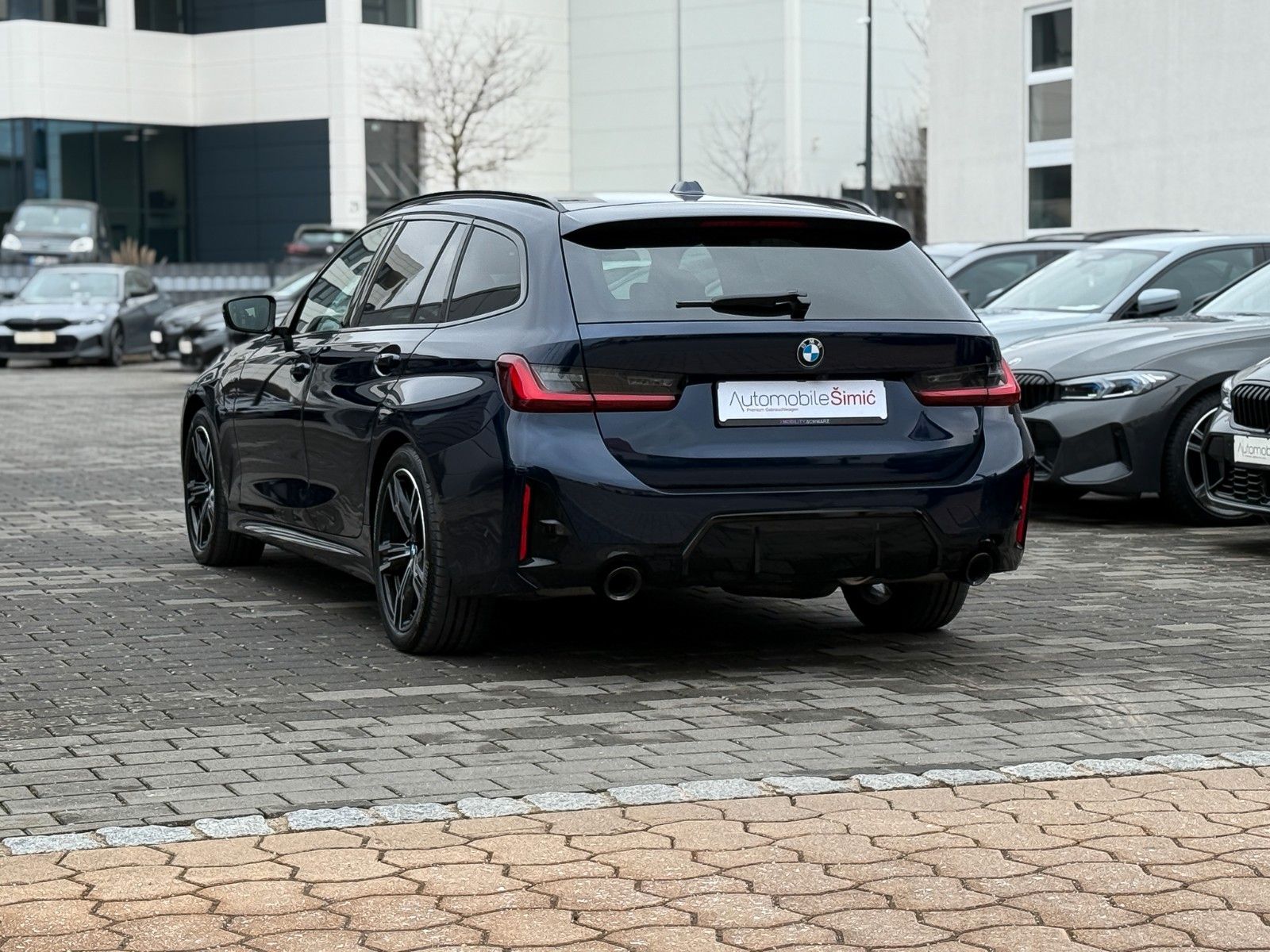 BMW 320d xD M Sport HuD AHK hifi StHzg 360° memory