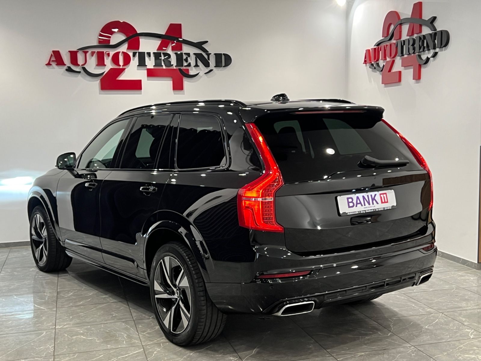 Volvo XC90 R Design AWD - Samsaru's Car Outlet