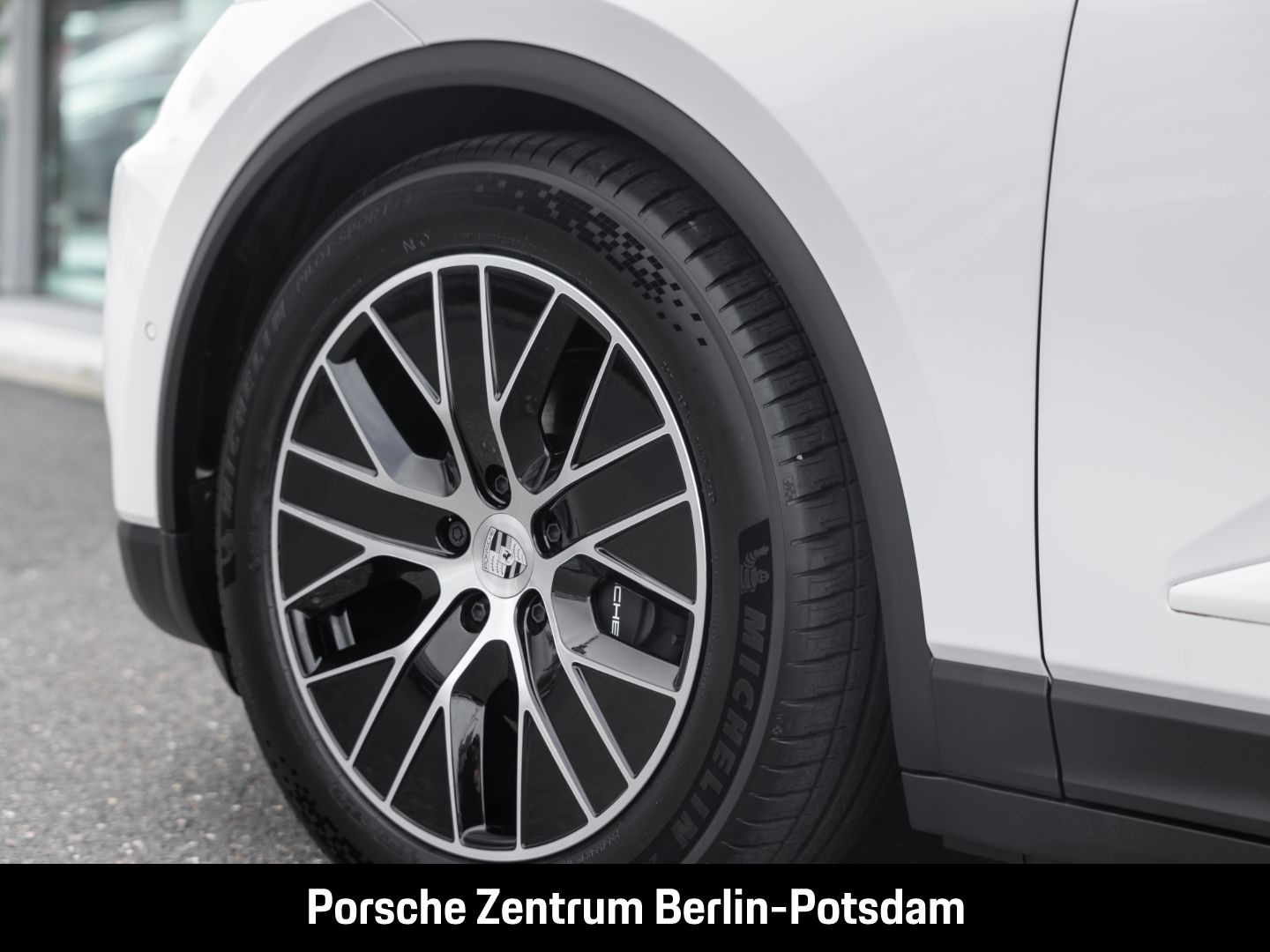 Porsche Macan BOSE Panorama Surround-View Luftfederung