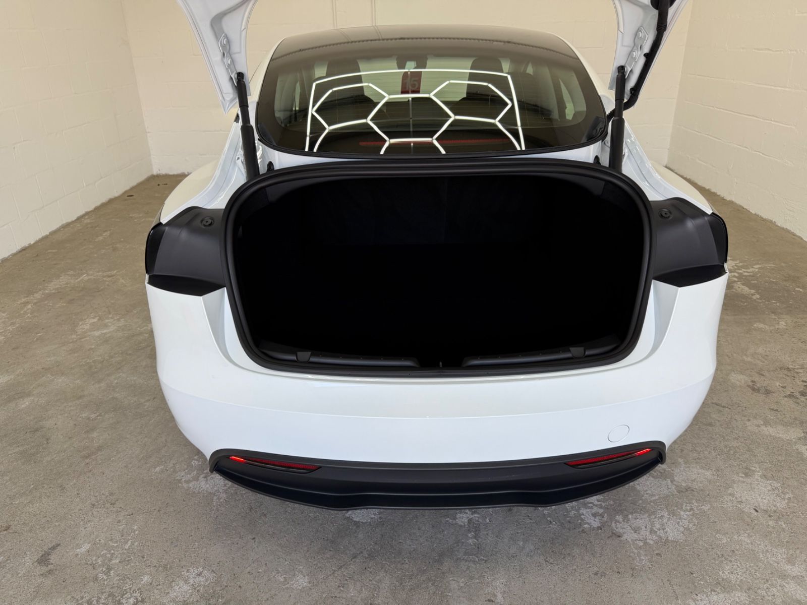 Tesla Model 3 Hinterradantrieb RWD