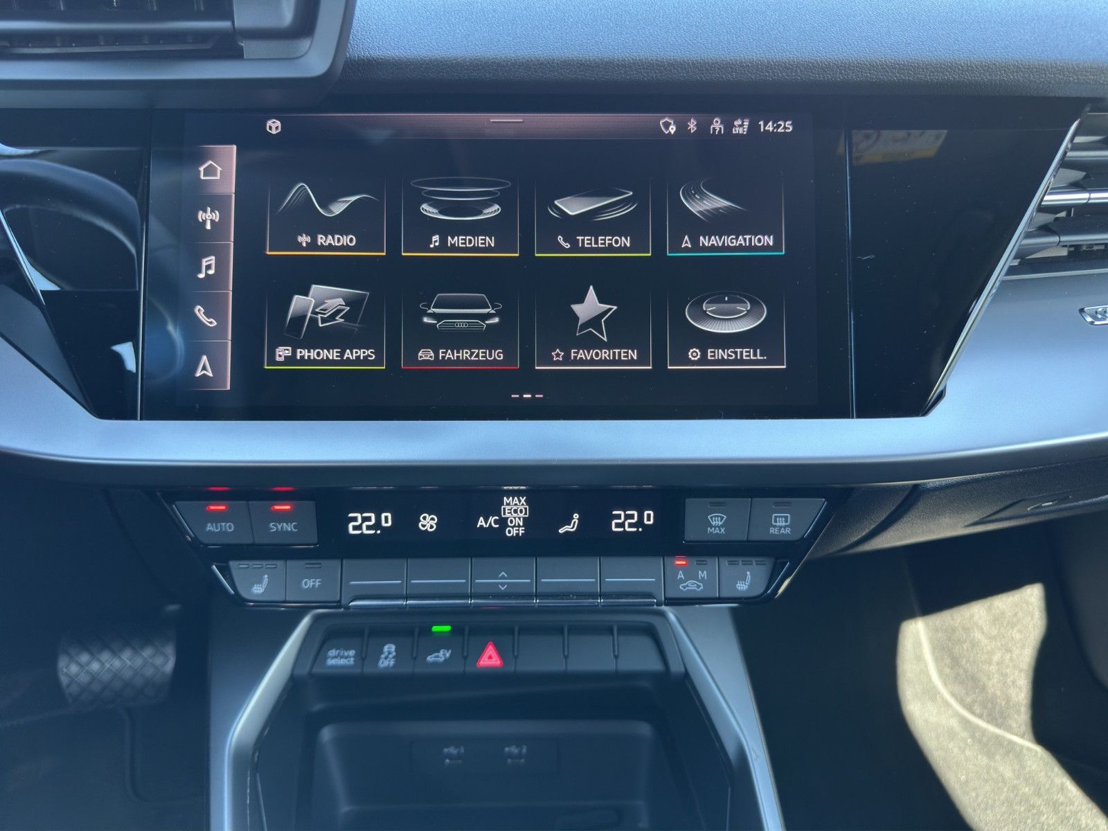 Audi A3 Sportback 40 TFSI e Str. - Samsaru's Car Outlet