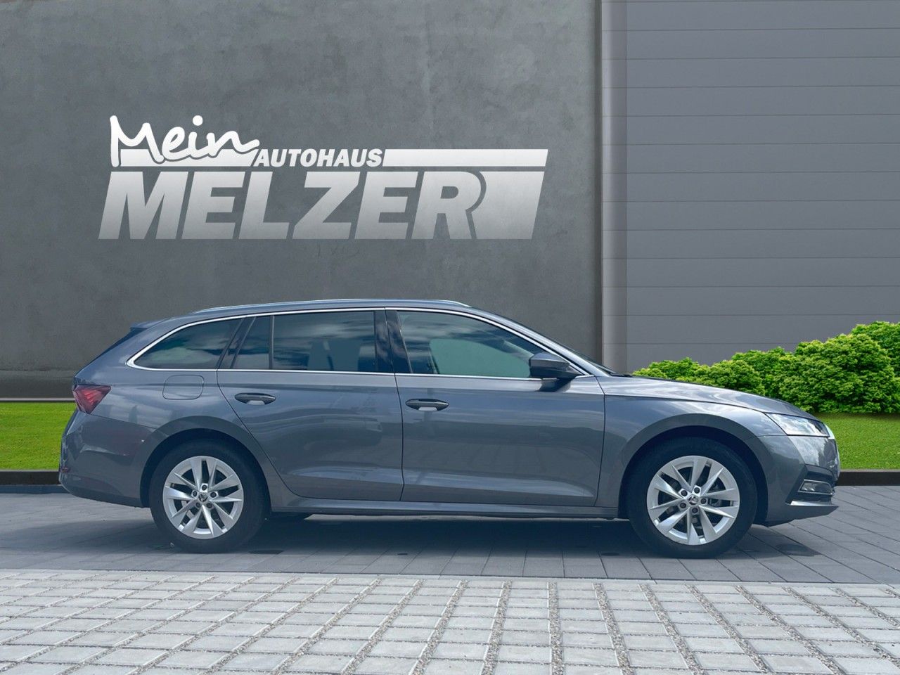 Skoda Octavia STYLE 2.0TDI DSG - Samsaru's Car Outlet