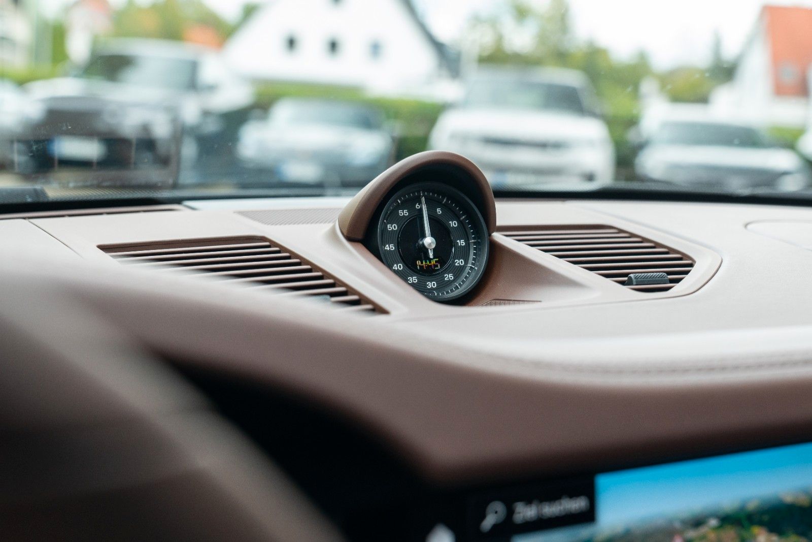 Porsche 992.2 Carrera 4 GTS / COUPE / 18 WEGE / LED