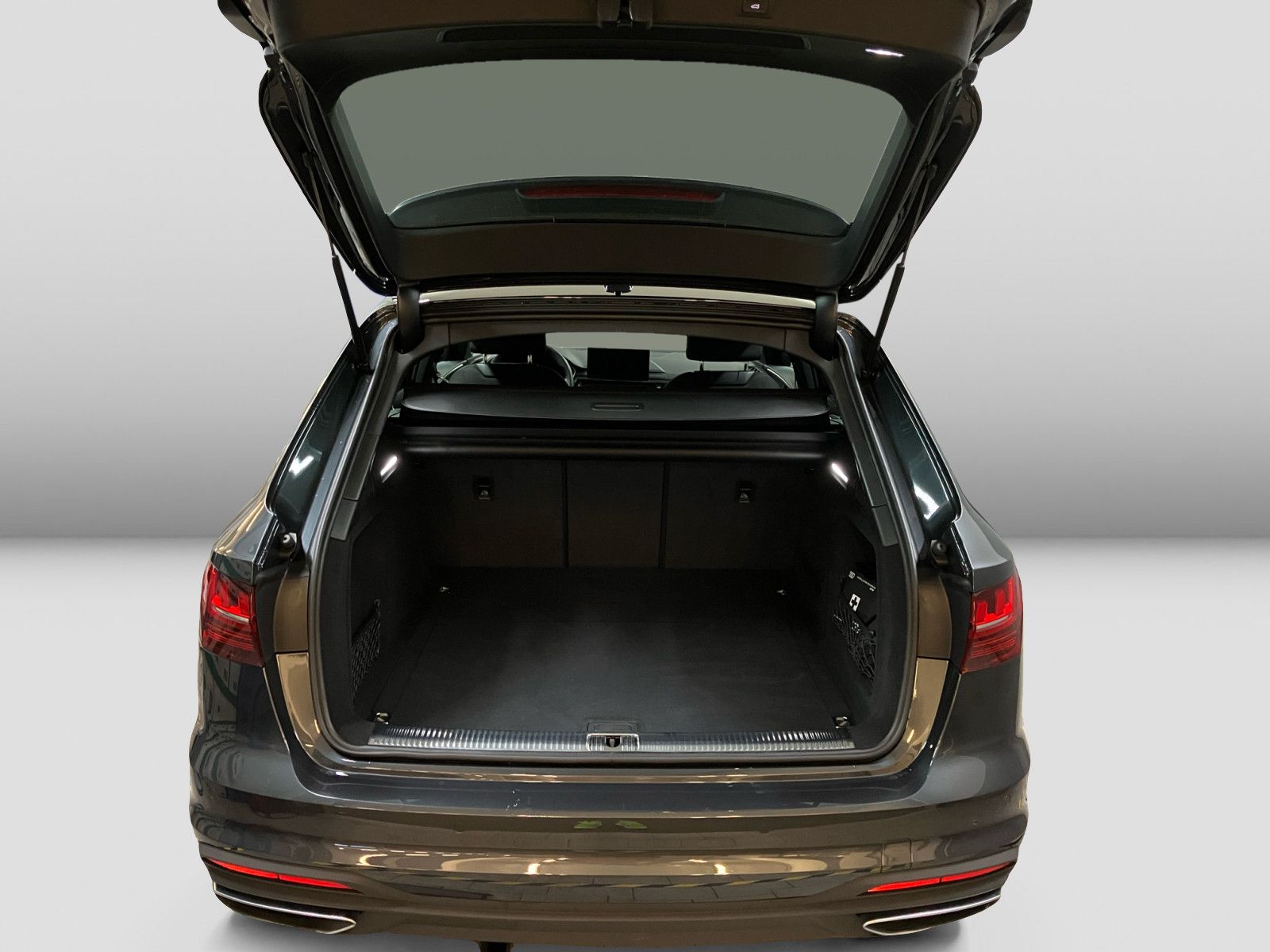 Audi A4 Avant 35 TDI S tronic - Samsaru's Car Outlet