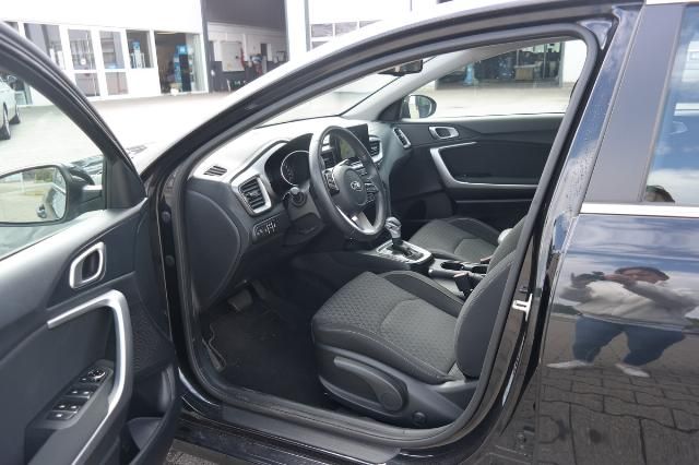 Kia Ceed 1.4 TGDI Vision - Samsaru's Car Outlet