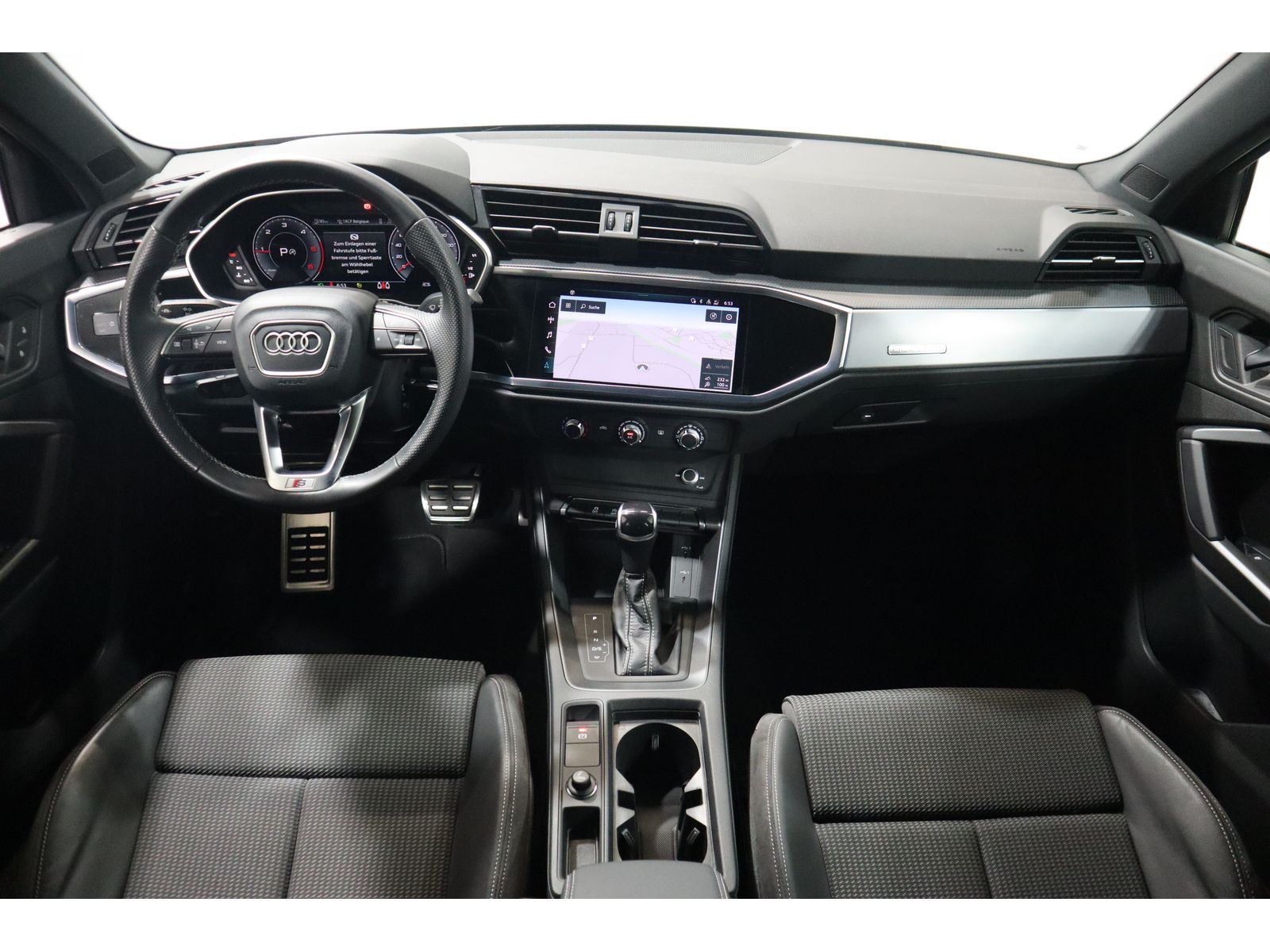 Audi Q3 40 TDI quattro advanced - Samsaru's Car Outlet