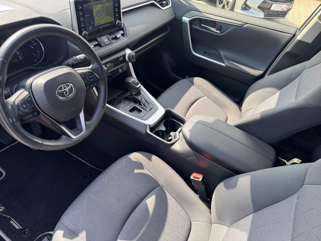 Toyota RAV 4 2.5 4x2 Hybrid Club - Samsaru's Car Outlet