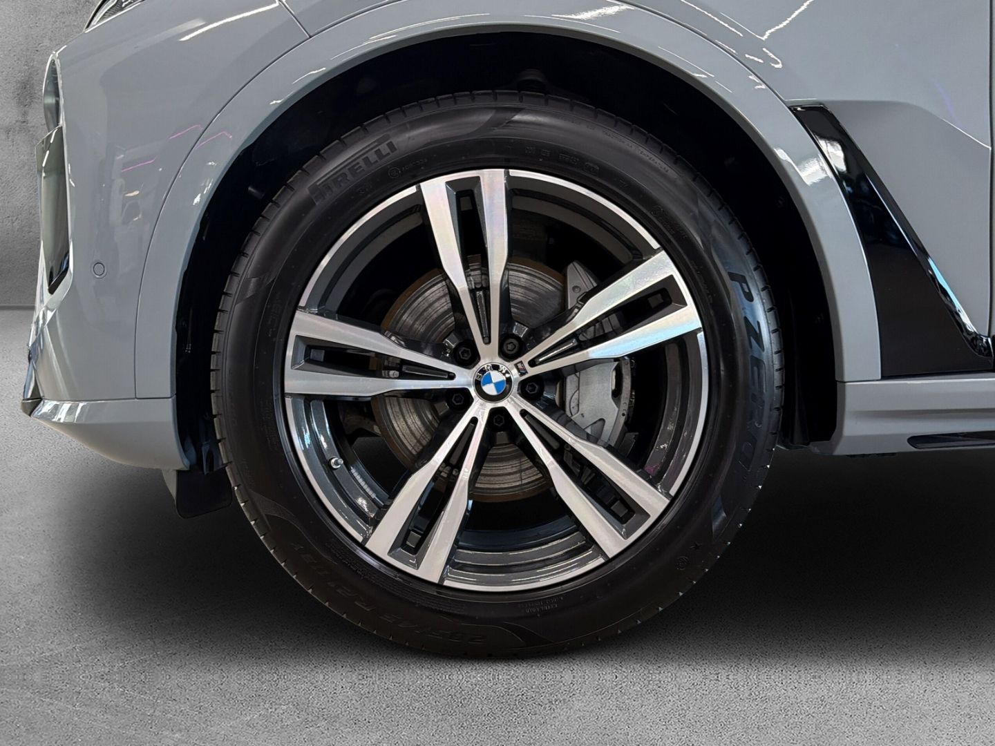BMW X7 xDrive40d M Sport 21''LC PROF AHK PANO STAND-