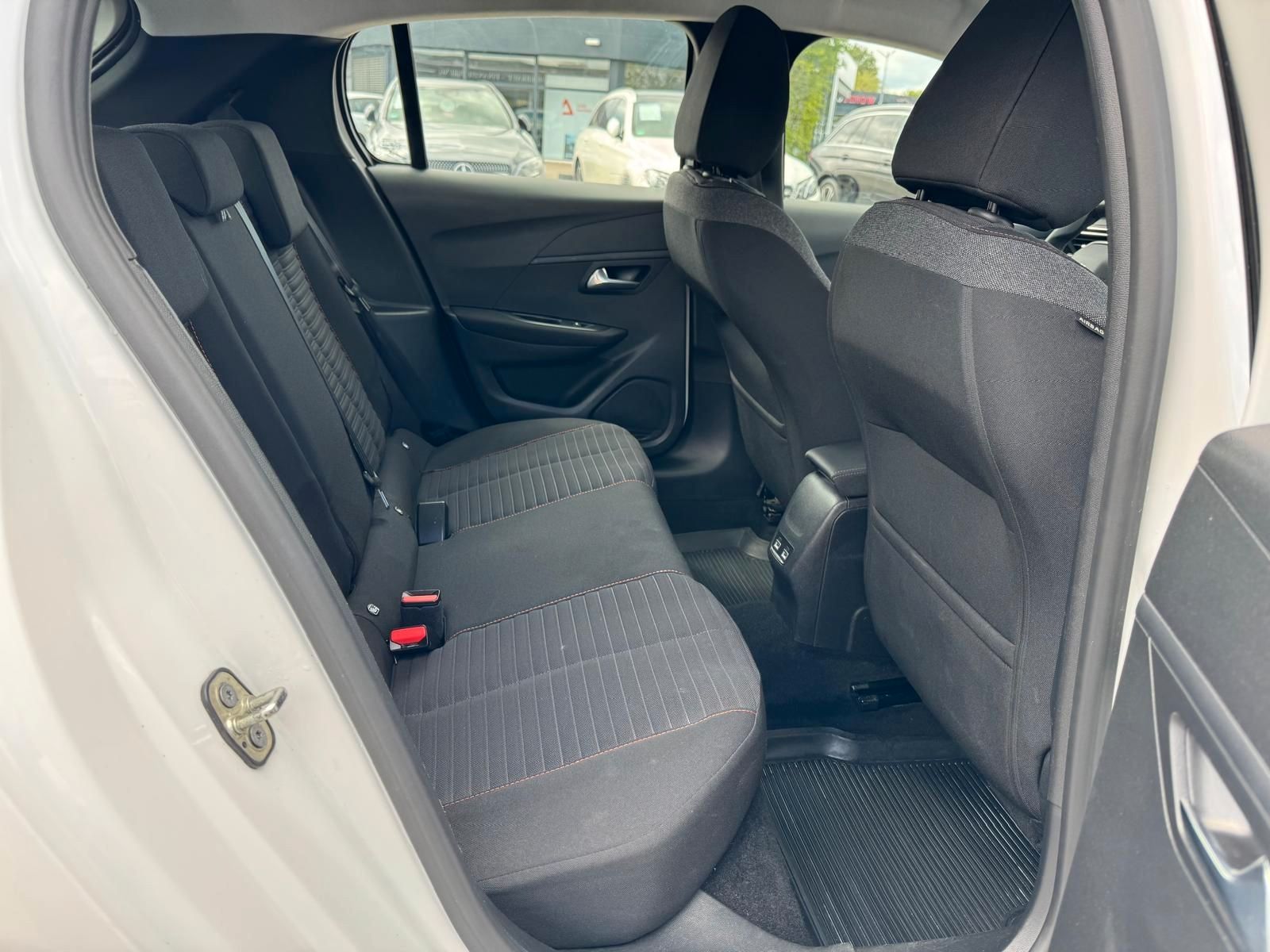 Peugeot 208 Active Pack PURETECH - Samsaru's Car Outlet
