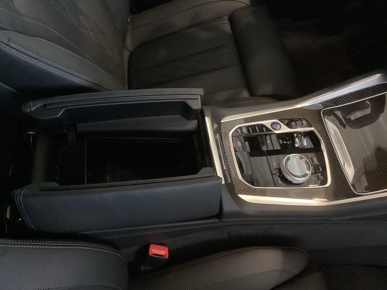 BMW X6 xDr40d MSport Pro, AHK DrAss PaAssPr Pano H/K