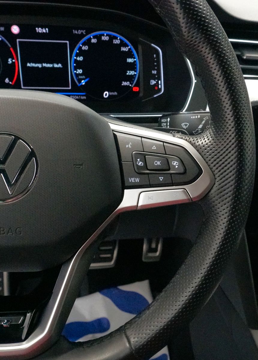Volkswagen Passat Variant R-Line 4Motion 2.0 TDI*AHK*IQ.Lig