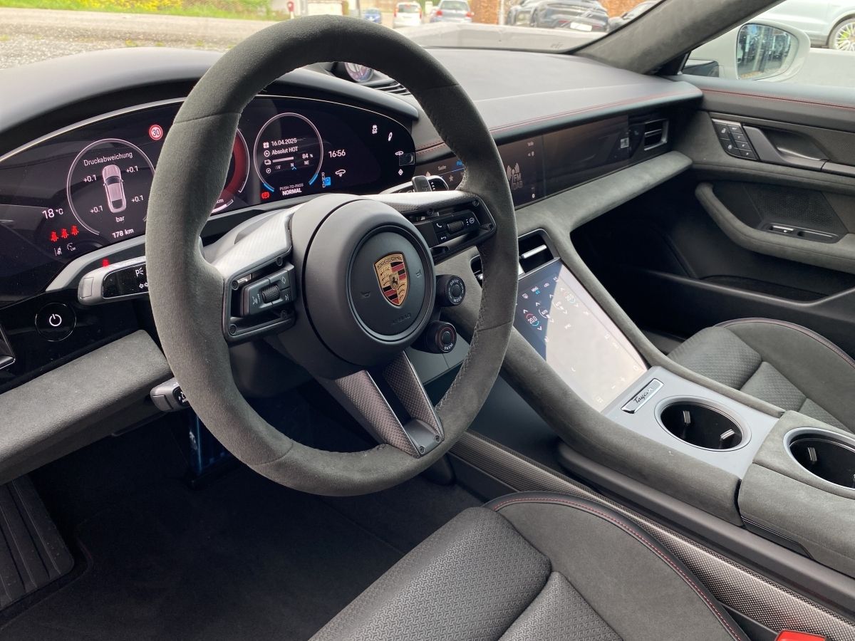 Porsche Taycan GTS |Dynamikpaket |HD-Matrix LED