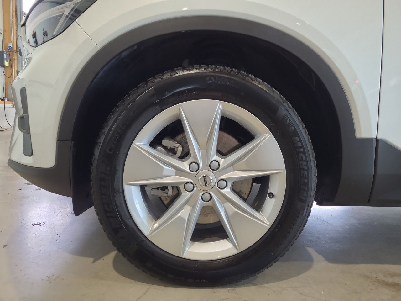 Volvo XC 40 Core 2WD Bluetooth Navi LED Klima