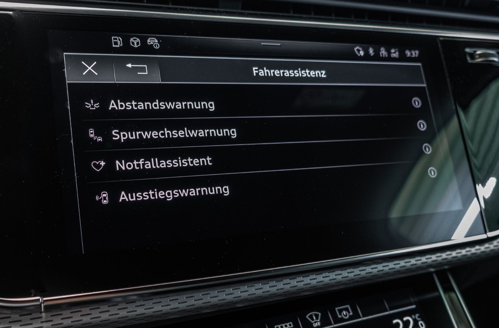 Audi Q7 50TDI Quattro SLine LUFT*AHK*MATRIX*PANO*22"