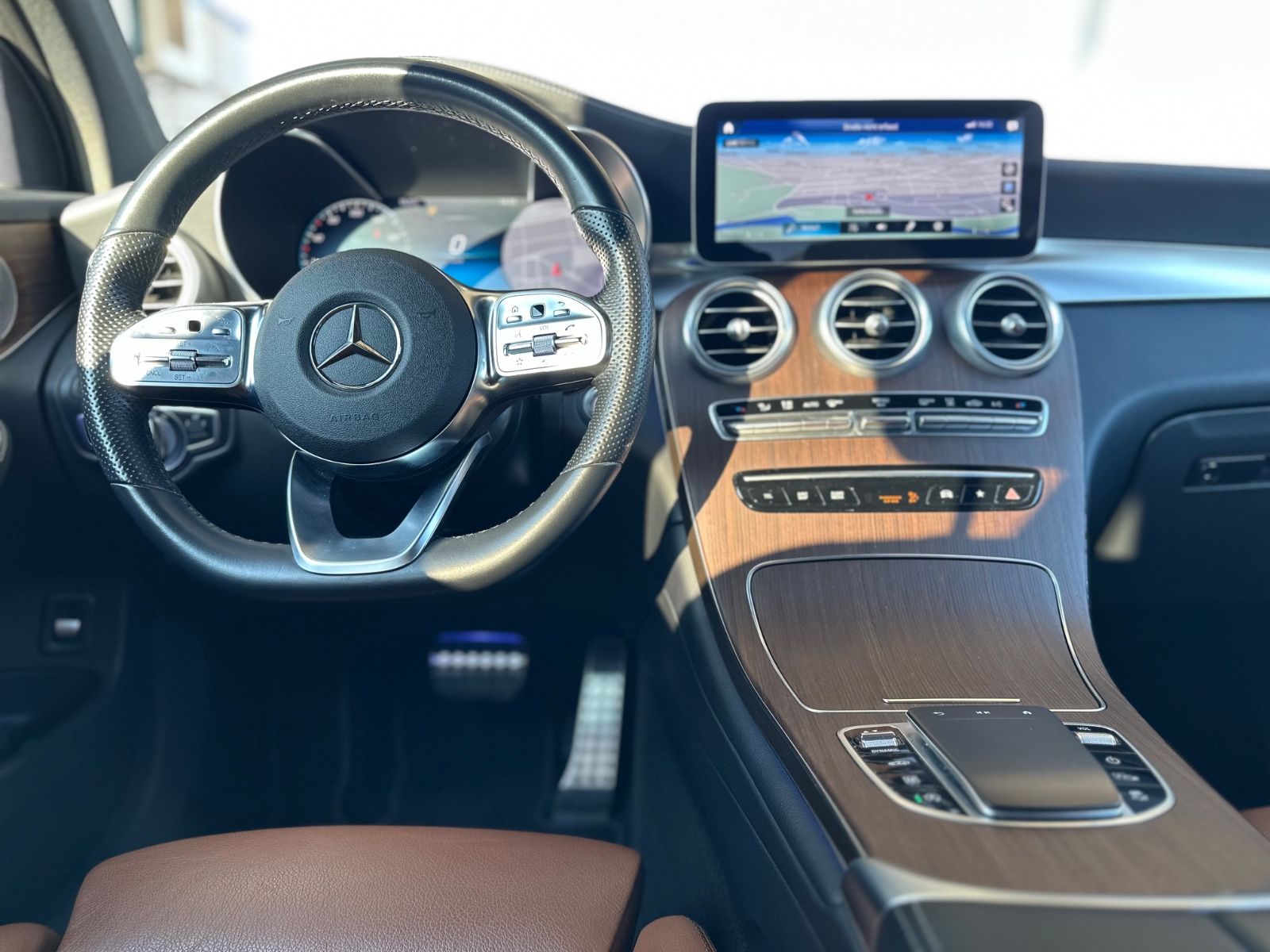 Mercedes-Benz GLC 300 d AMG 4M - Samsaru's Car Outlet