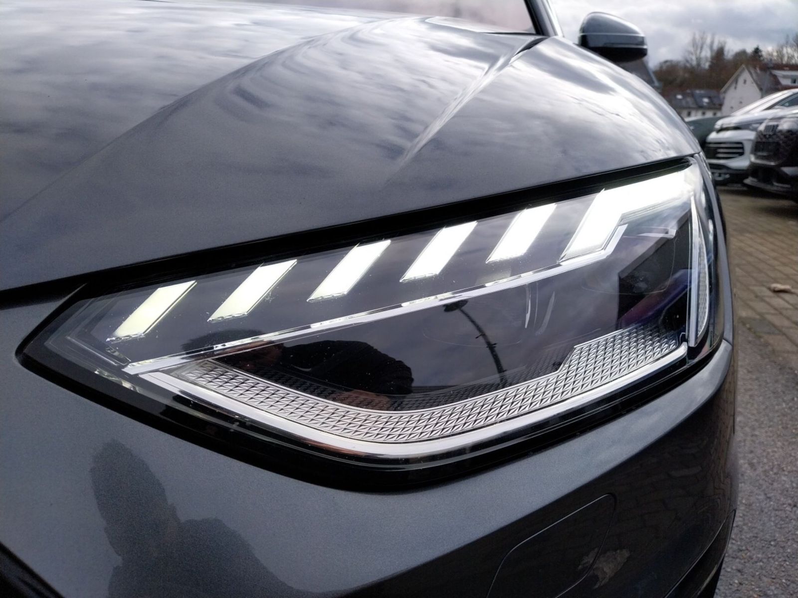 Audi A4 Lim. quattro S line *LEDER*BLACKSTYLE*KAMERA*