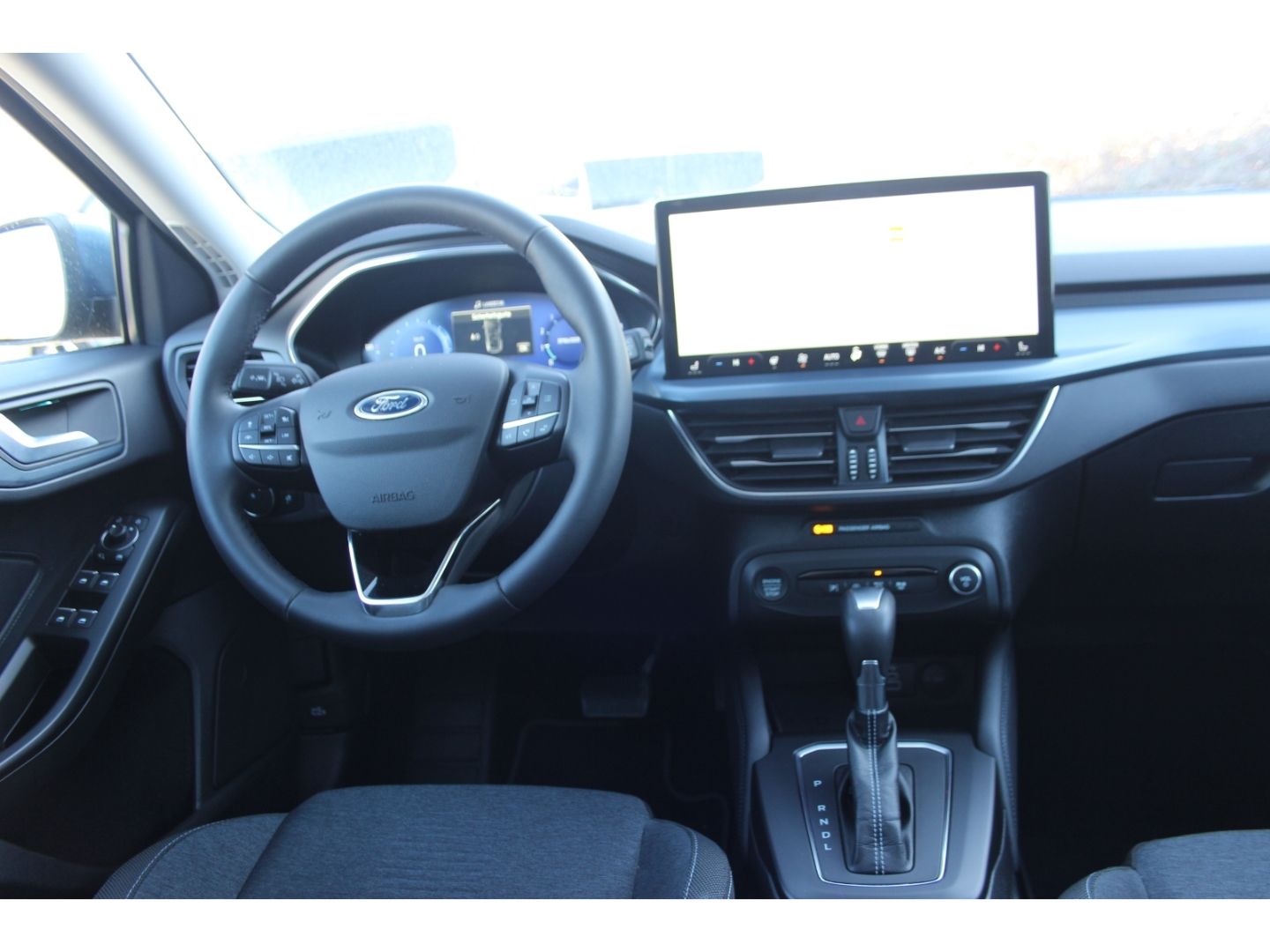 Ford Focus 1.0 Active X Matrix AHZV P-Dach 18'' B&O