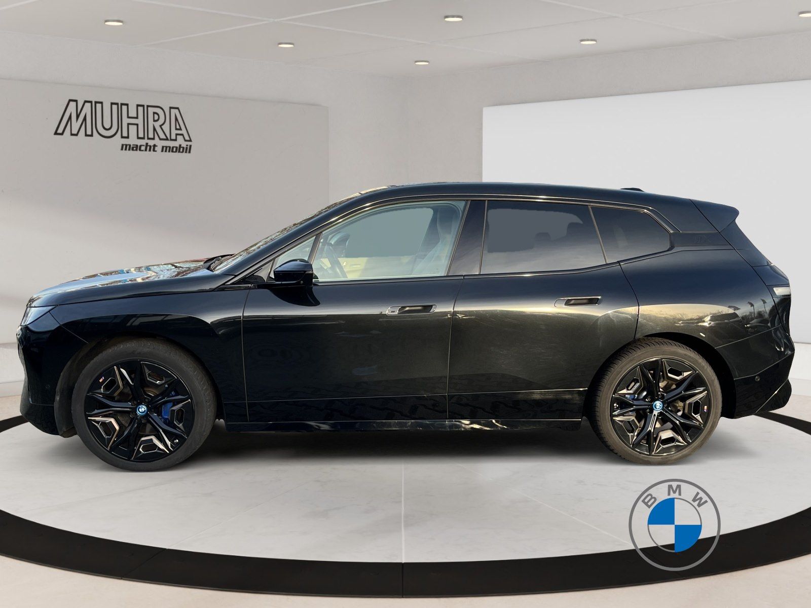 BMW iX xDrive40 Sport 22" AHK Massage Memory H&K