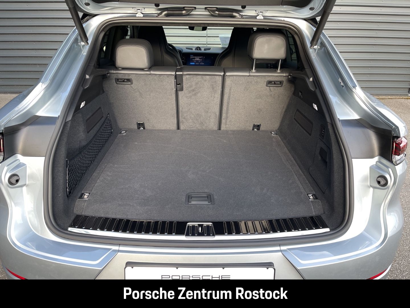 Porsche Cayenne E-Hybrid Coupe Sportabgas LED-Matrix