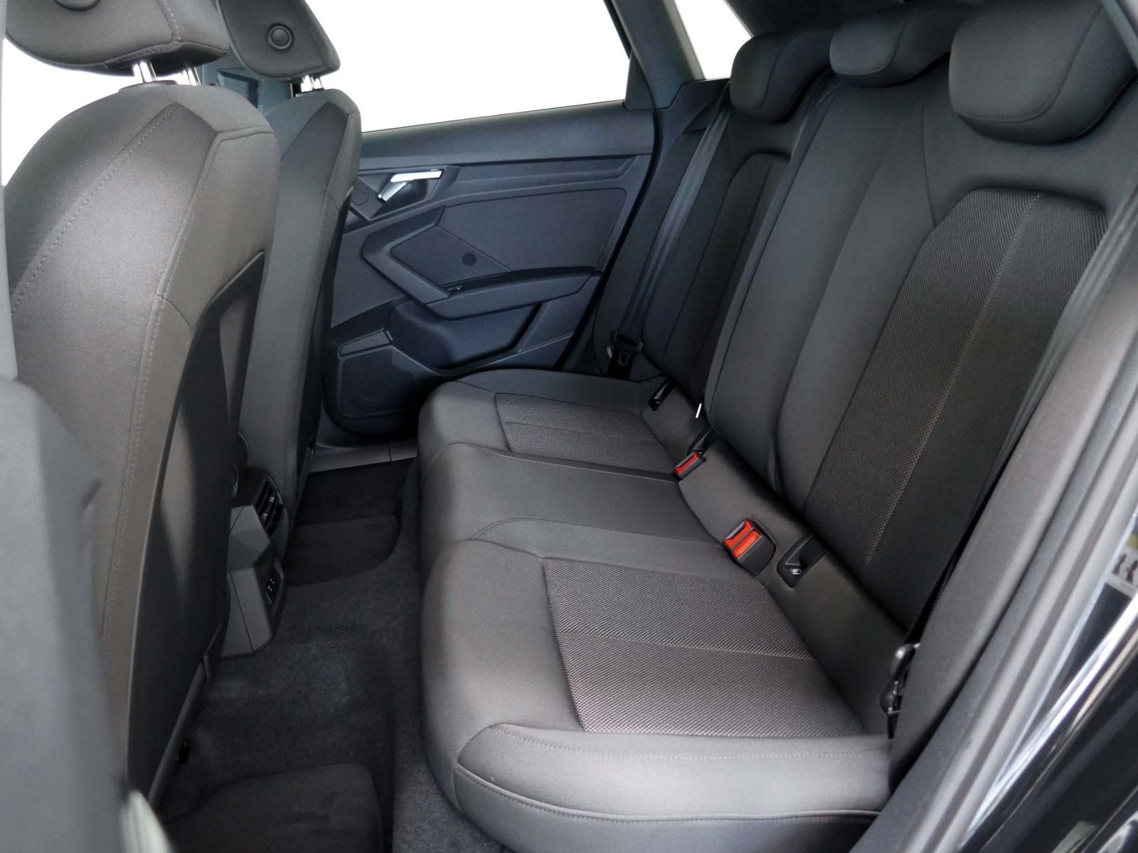 Audi A3 35 Spb. advanced 2.0 TDI | LED RFK Navi